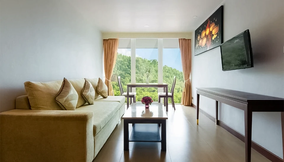 هتل آیارا گرند پاتایا